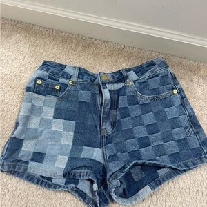 Stylish Blue Checkered Women's Shorts